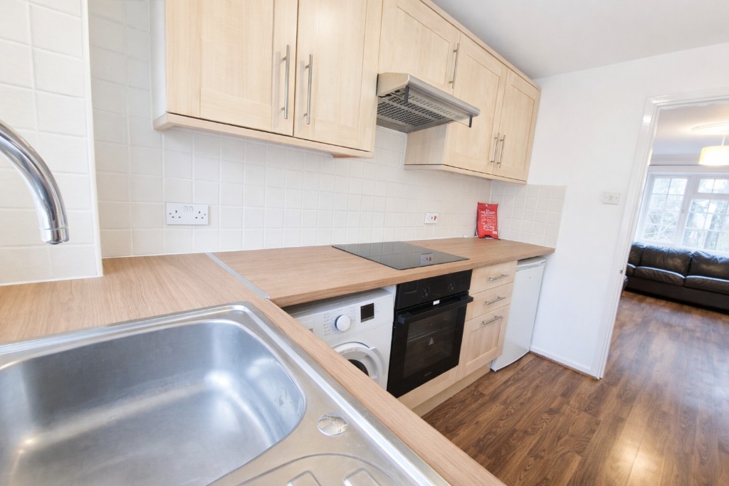 Additional image 6 of 1 Bed Flat, Raddlebarn Farm Drive, B29, N1 7GU