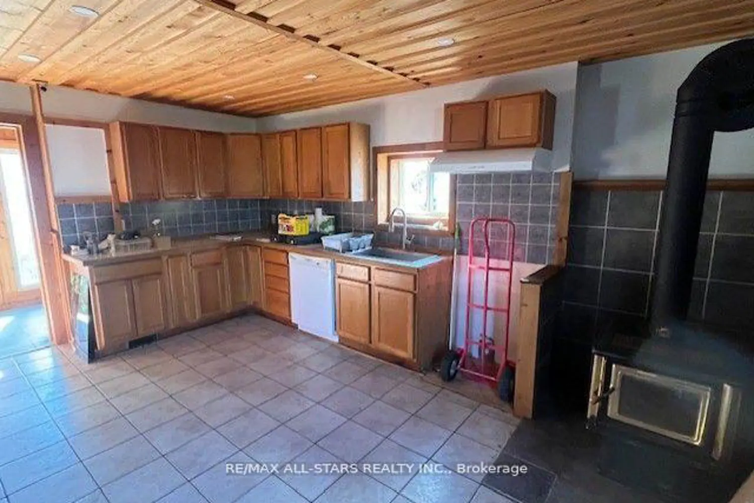 Additional image 2 of 211 Burnt River Road