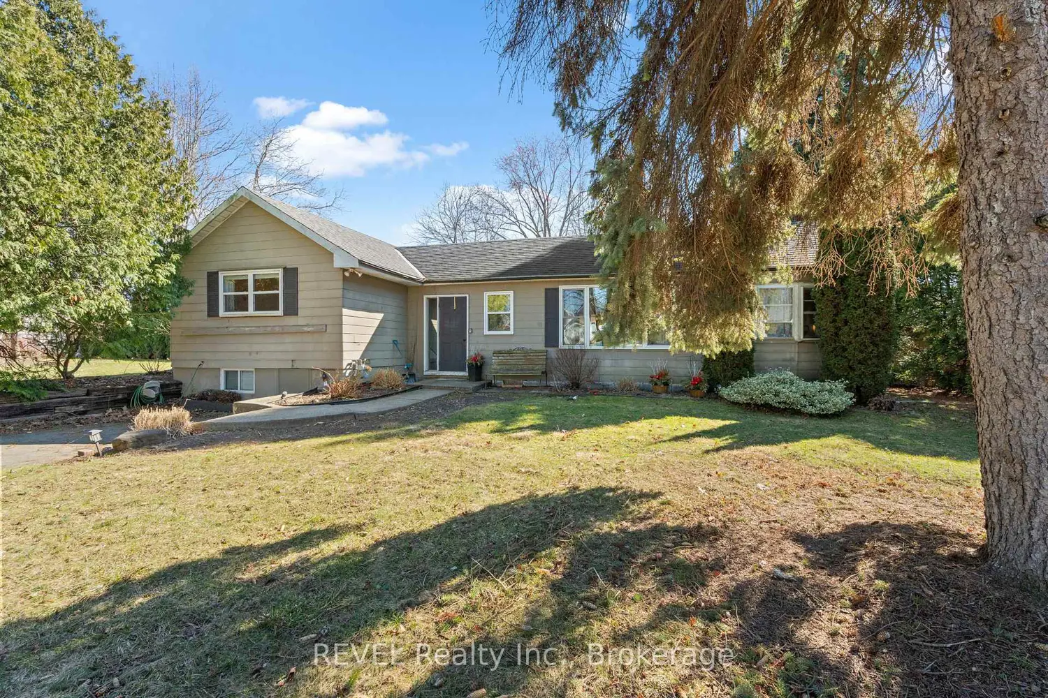 Additional image 16 of 639 Penner Street