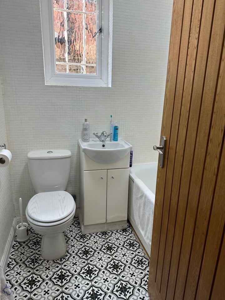 Additional image 6 of Room in a Shared Flat, Fulham, SW6, N1 7GU