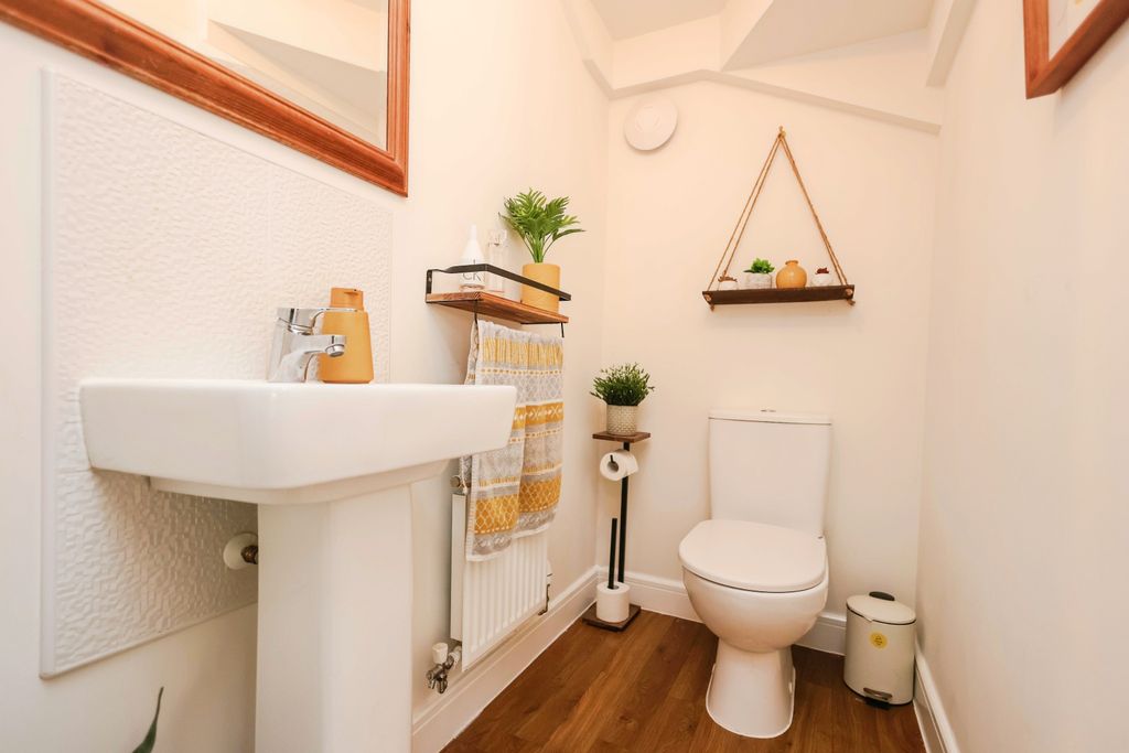 Additional image 9 of 3 bed detached house for saleOak Tree Crescent, Worcester WR5