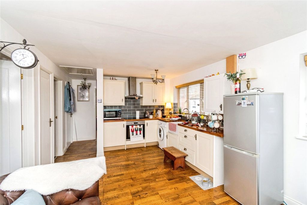 Additional image 29 of 4 bed flat for saleSt. Denys Road, Southampton, Hampshire SO17