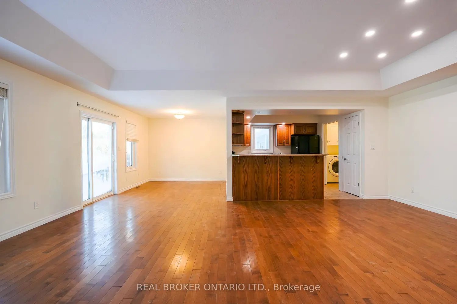 Additional image 2 of 401 Carling Terrace