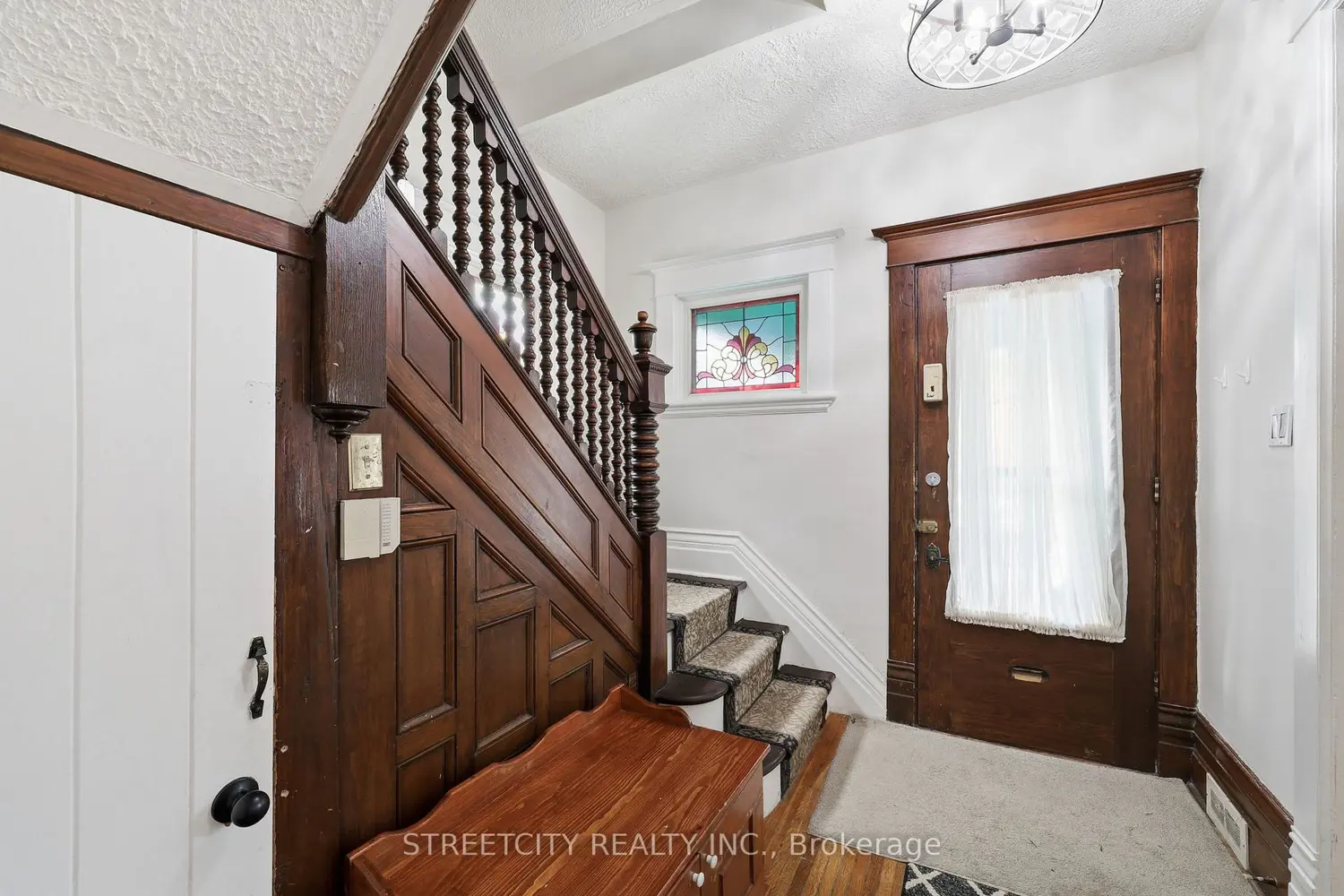 Additional image 4 of 8 Bellevue Avenue
