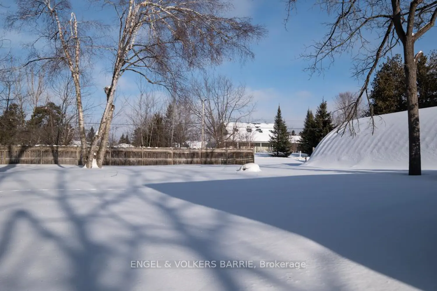 Additional image 11 of 112 Lakeshore Road