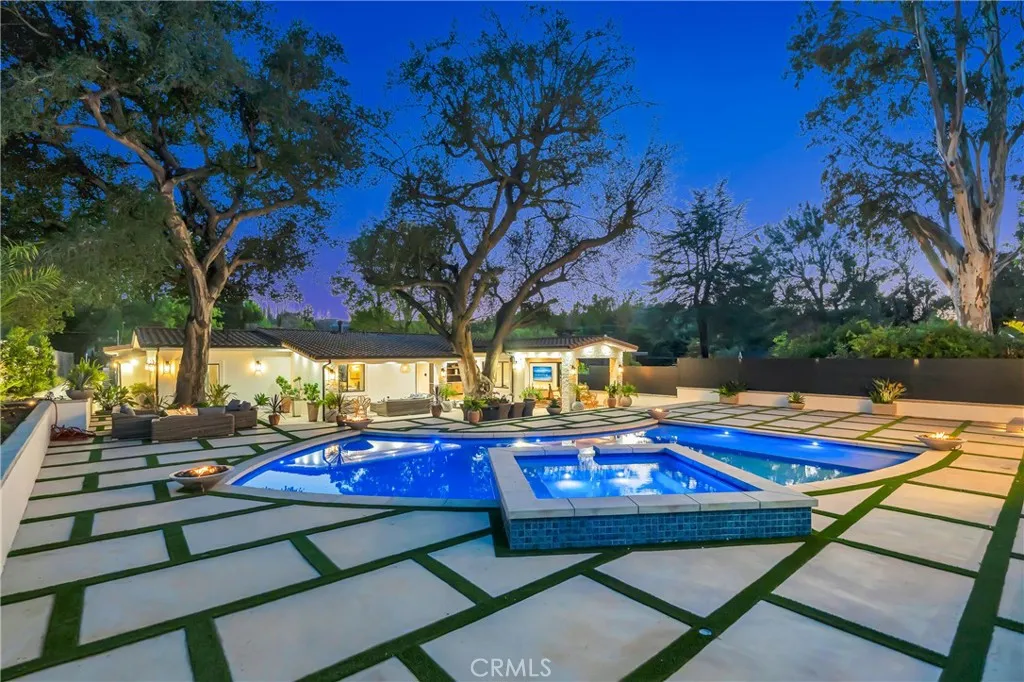 Additional image 6 of 19225 Rosita St, Tarzana, CA 91356