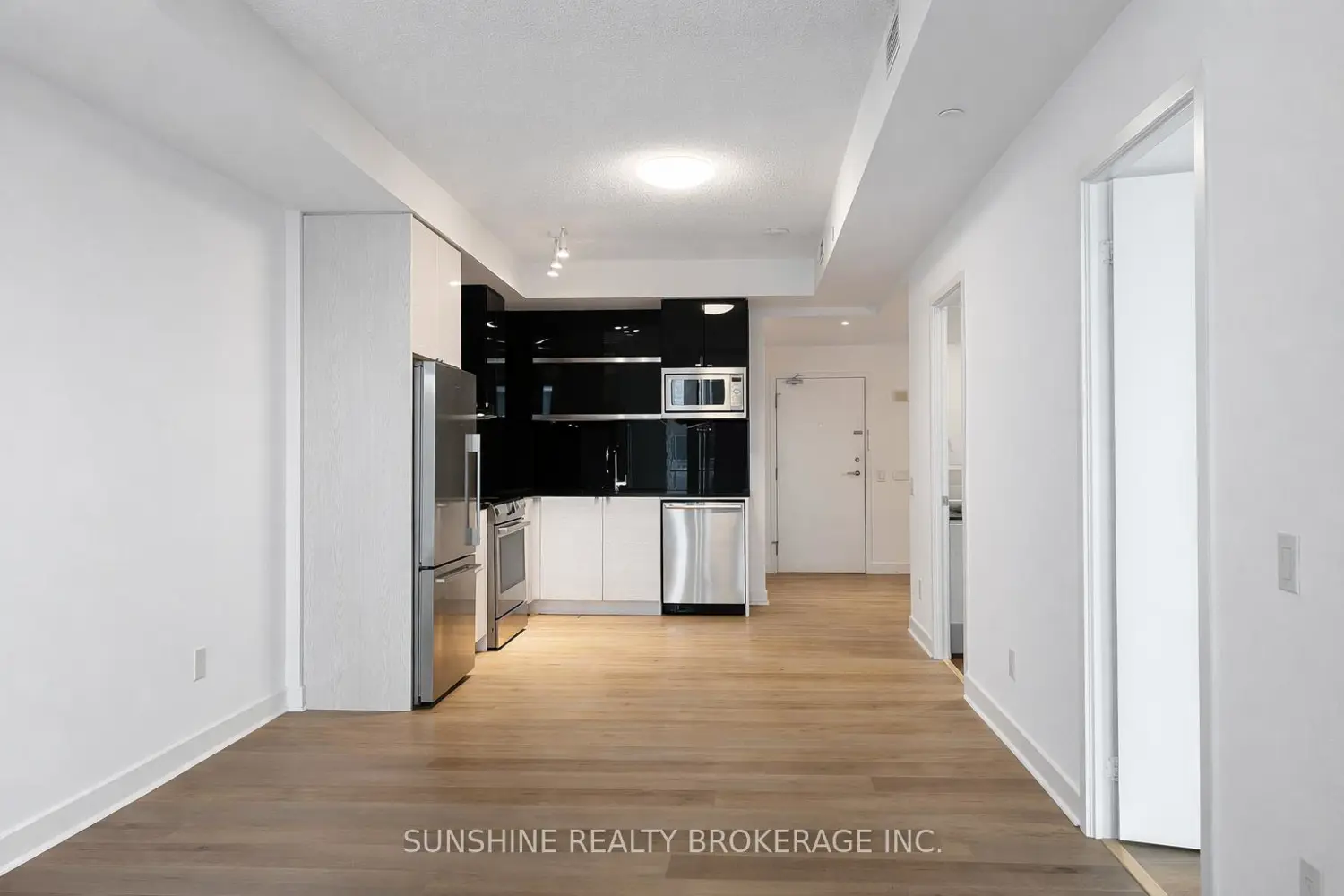 Additional image 13 of 72 Esther Shiner Boulevard 223