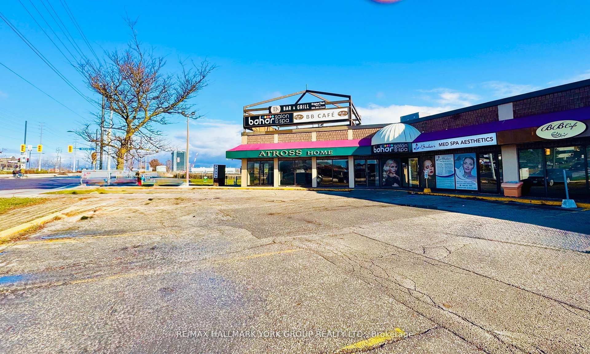 Additional image 4 of 5-Chair#1-17335 Yonge Street, Newmarket, ON, L3Y 8Z2