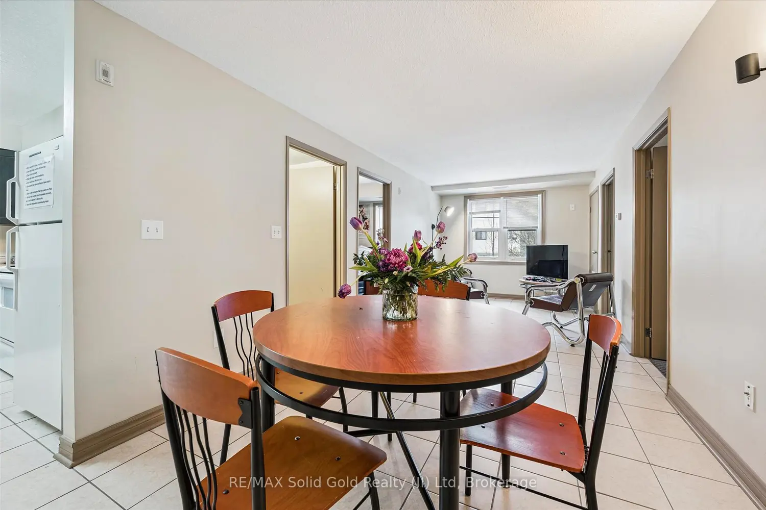 Additional image 7 of 271 Lester Street 102