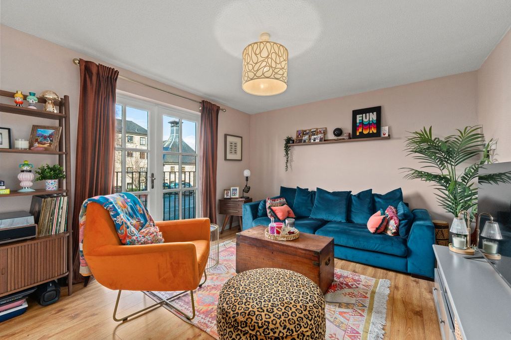 Additional image 2 of 2 bed flat for saleSt. Magdalenes, Linlithgow EH49