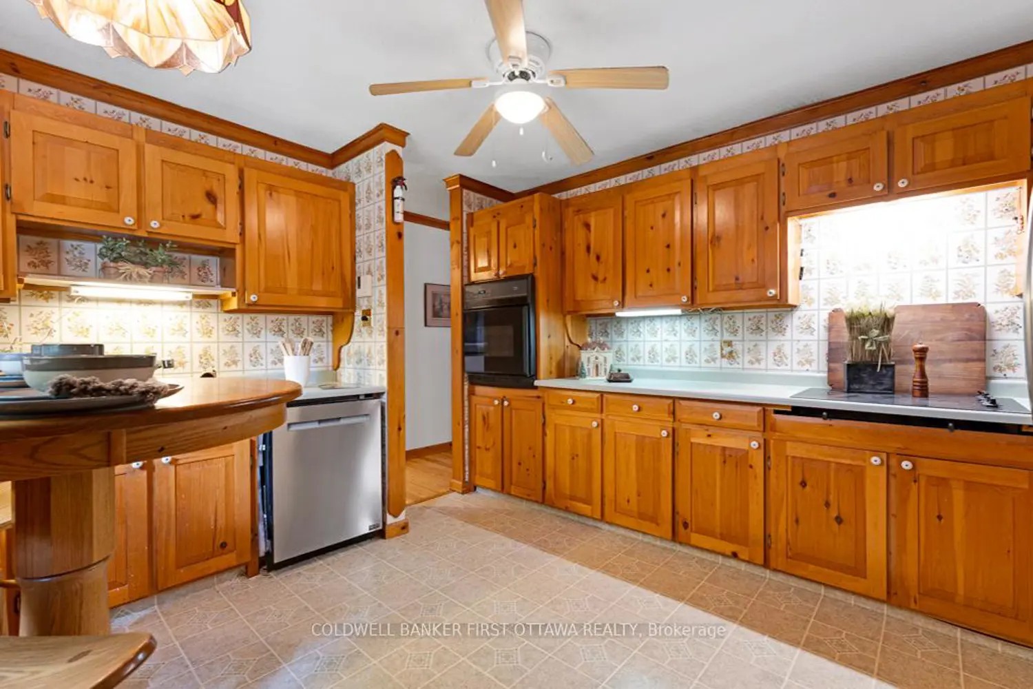 1102 Ebbs Bay Road photo 5