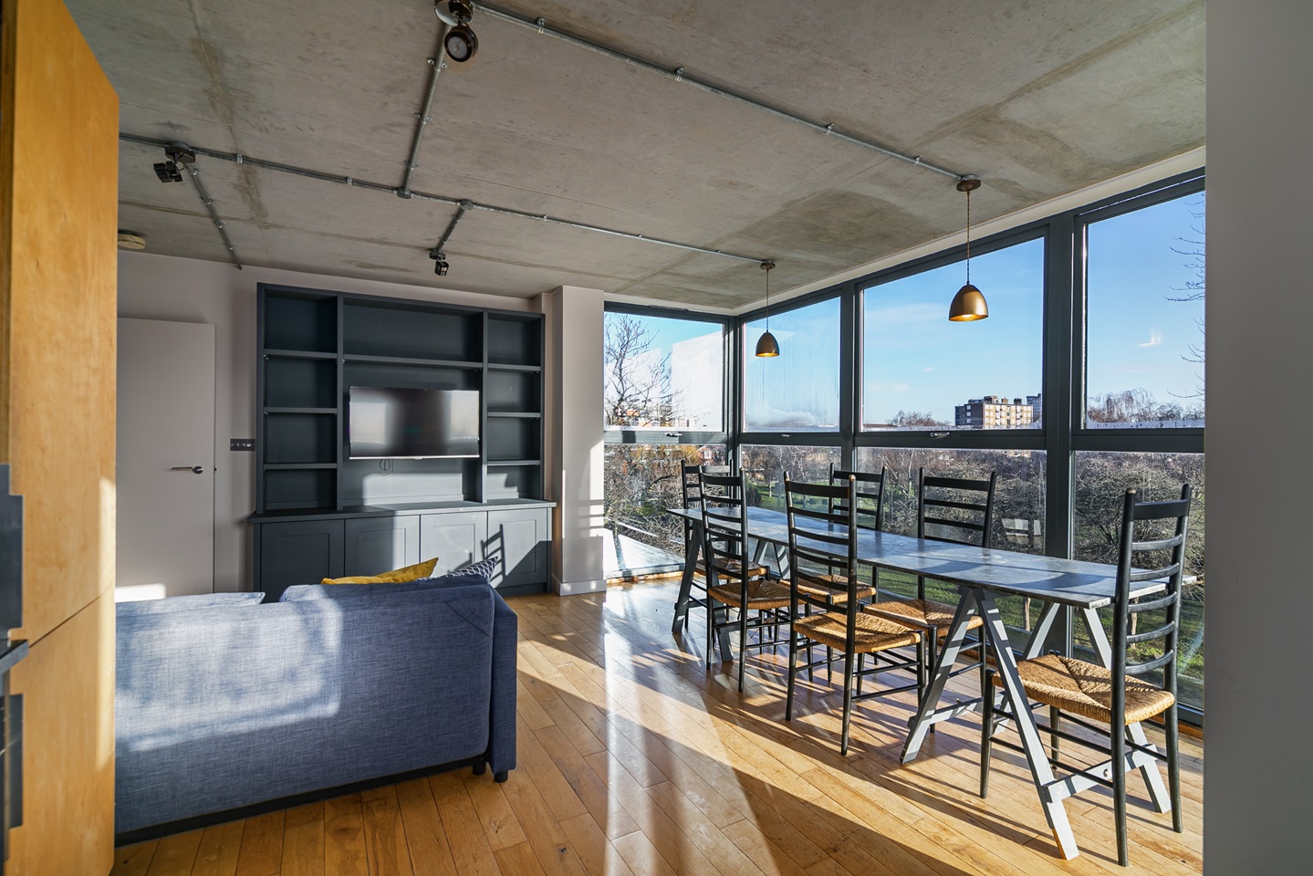 3 Bed Flat, Queensbridge Road, E2, N1 7GU