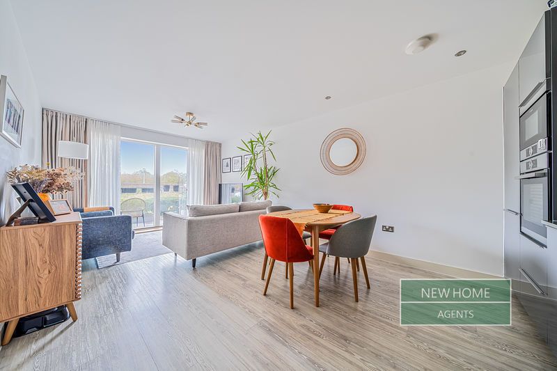3 bed flat for saleKnightly Avenue, Cambridge CB2 photo 3