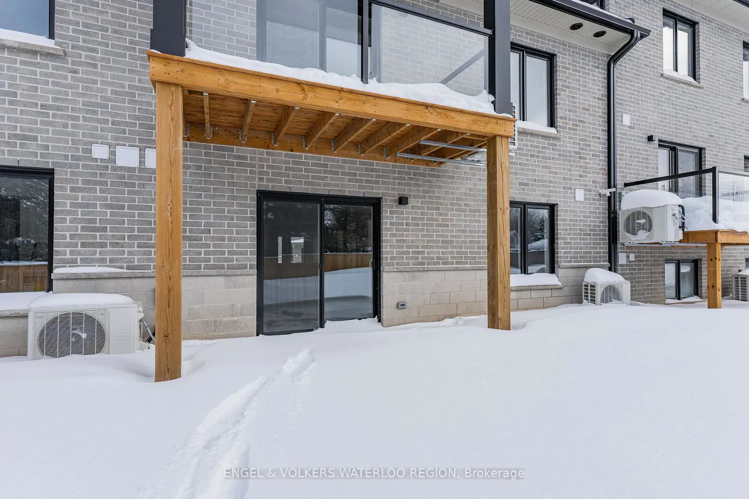 Additional image 20 of 3202 Vivian Line 47