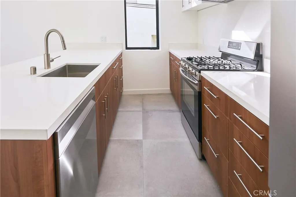 Additional image 9 of 929 E 68th Street Unit C, Inglewood, CA 90302