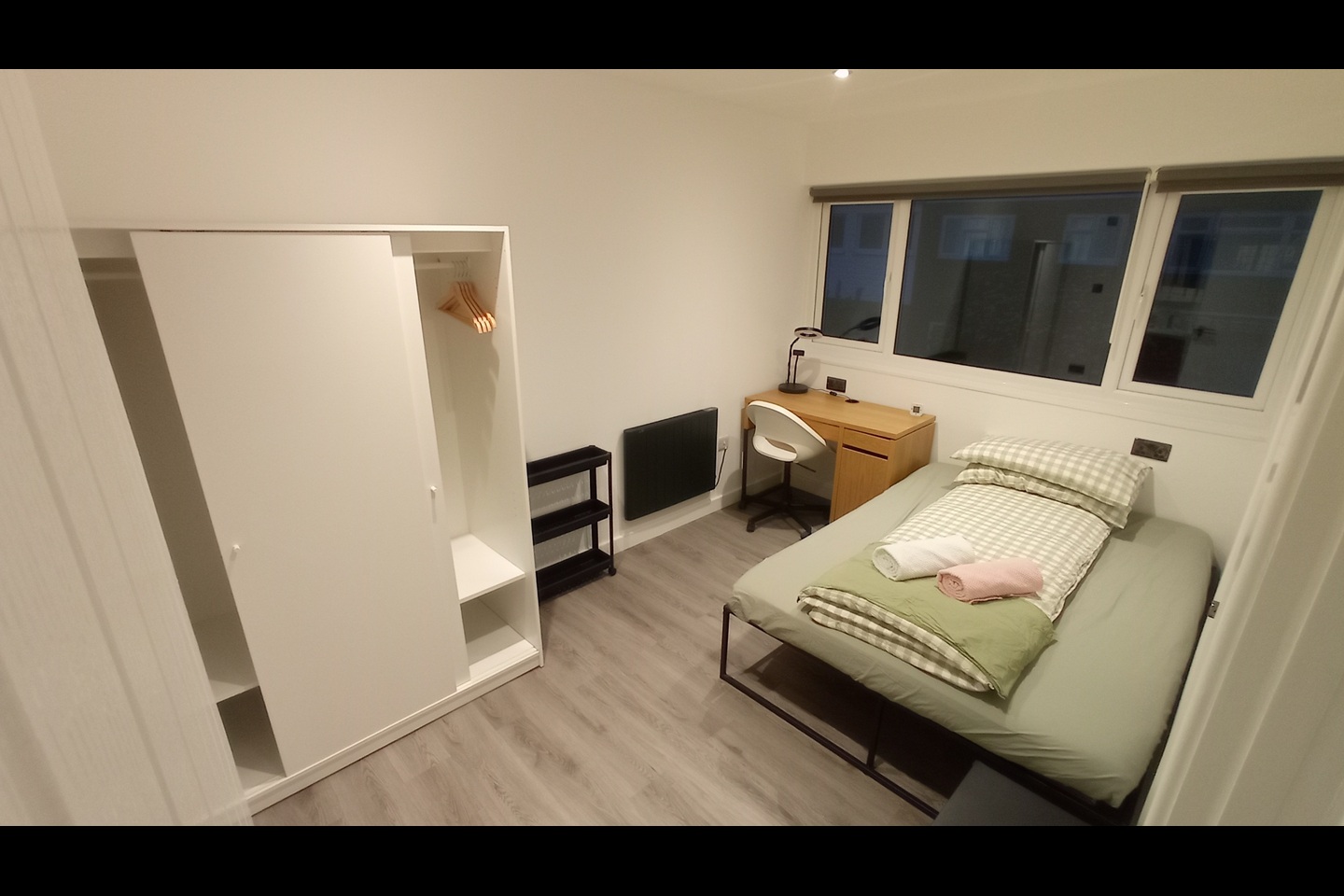 Additional image 5 of Studio Flat, Swedenborg Gardens, E1, N1 7GU