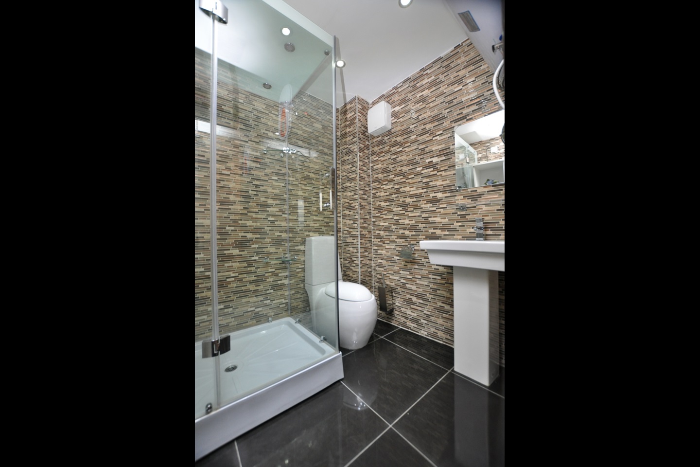 Additional image 5 of 3 Bed Penthouse, Shiraj Tower, E1, N1 7GU