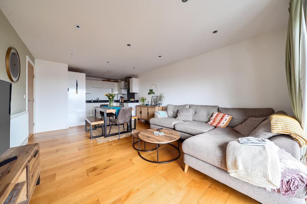 Additional image 16 of 2 bed flat for saleNewbury, Berkshire RG14