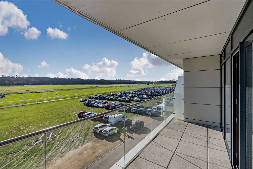Additional image 11 of 2 bed flat for saleKingman Way, Newbury RG14