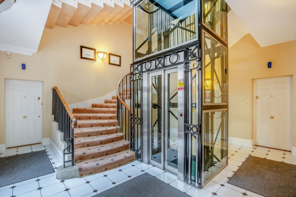 Additional image 15 of 3 bed flat for sale1761 Building, City Walls Road, Chester CH1