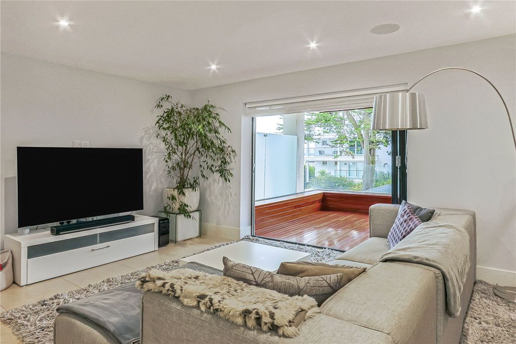 Additional image 5 of 3 bed flat for salePanorama Road, Poole, Dorset BH13