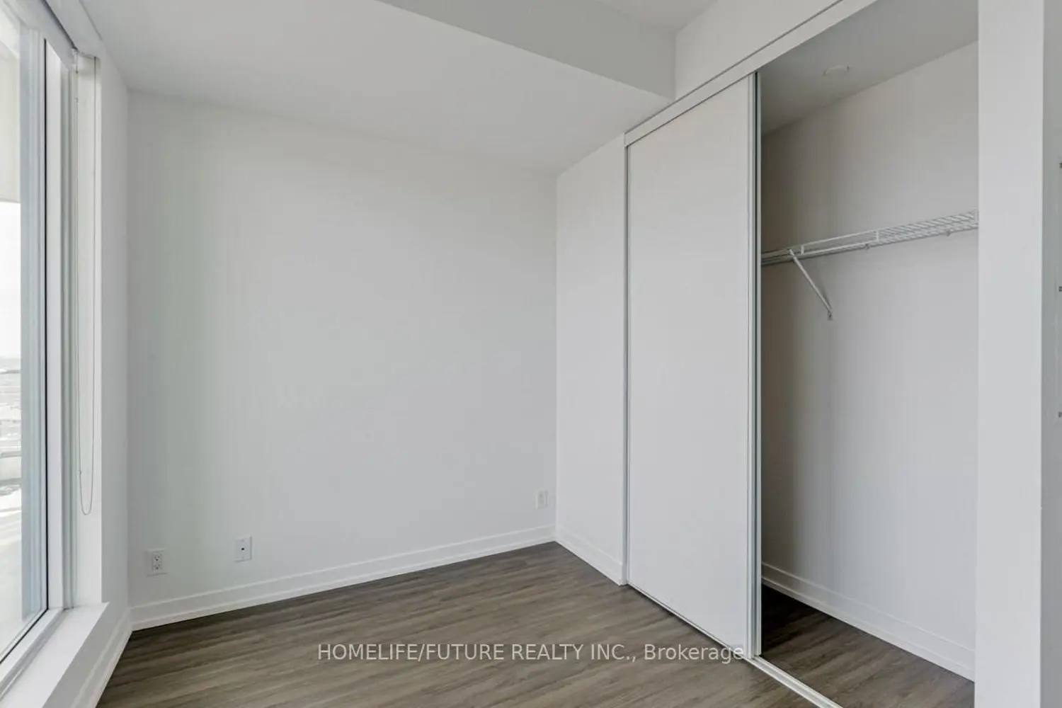 Additional image 17 of 898 Portage Parkway 3502