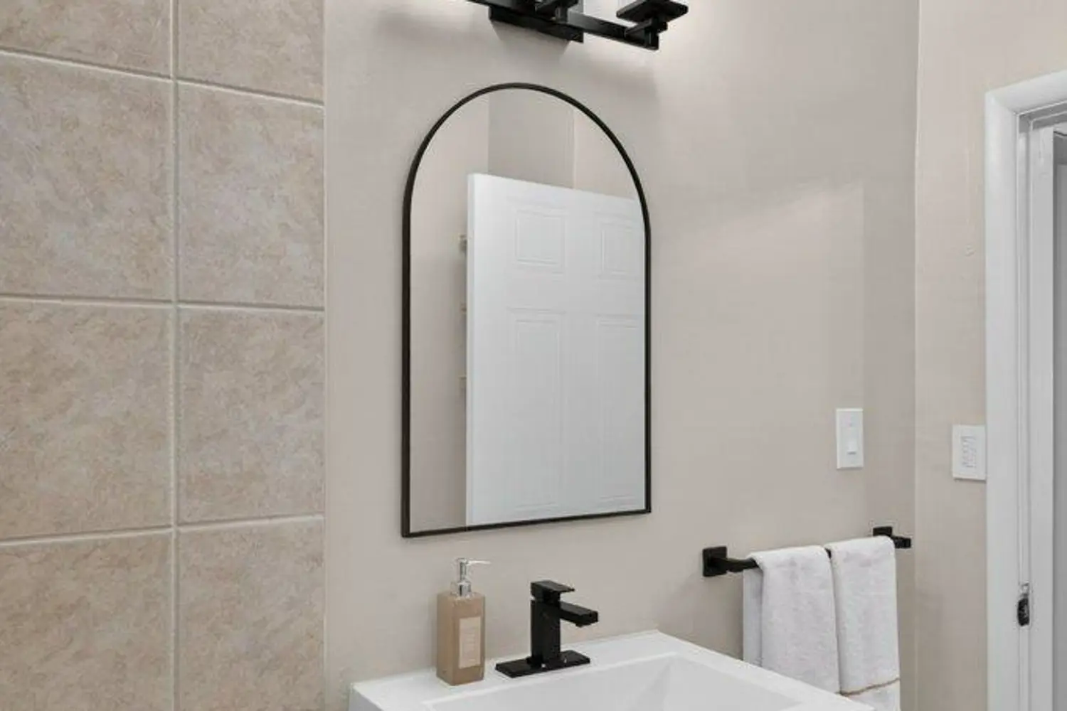 Additional image 14 of 196 Paling Avenue