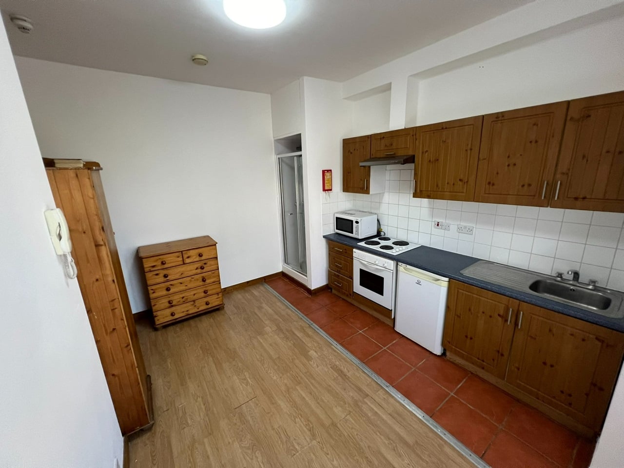 Additional image 2 of Studio Flat, Crayford Road, N7, N1 7GU