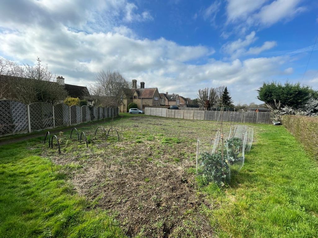 Additional image 5 of Land for saleLand Adjacent To 27-29 High Street, Sutton, Bedfordshire SG19
