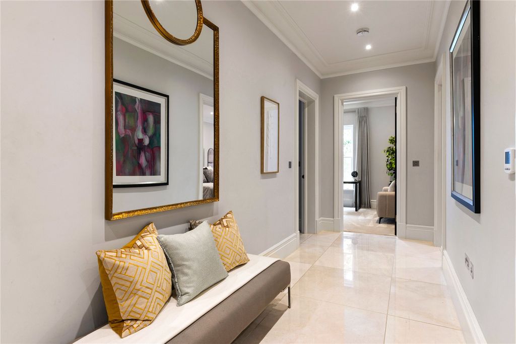 Additional image 17 of 3 bed flat for saleThe Ridge, Ridgemount Road, Sunningdale, Berkshire SL5