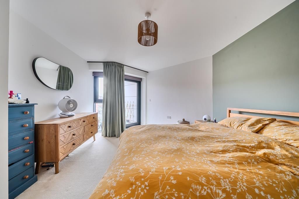 Additional image 8 of 2 bed flat for saleNewbury, Berkshire RG14
