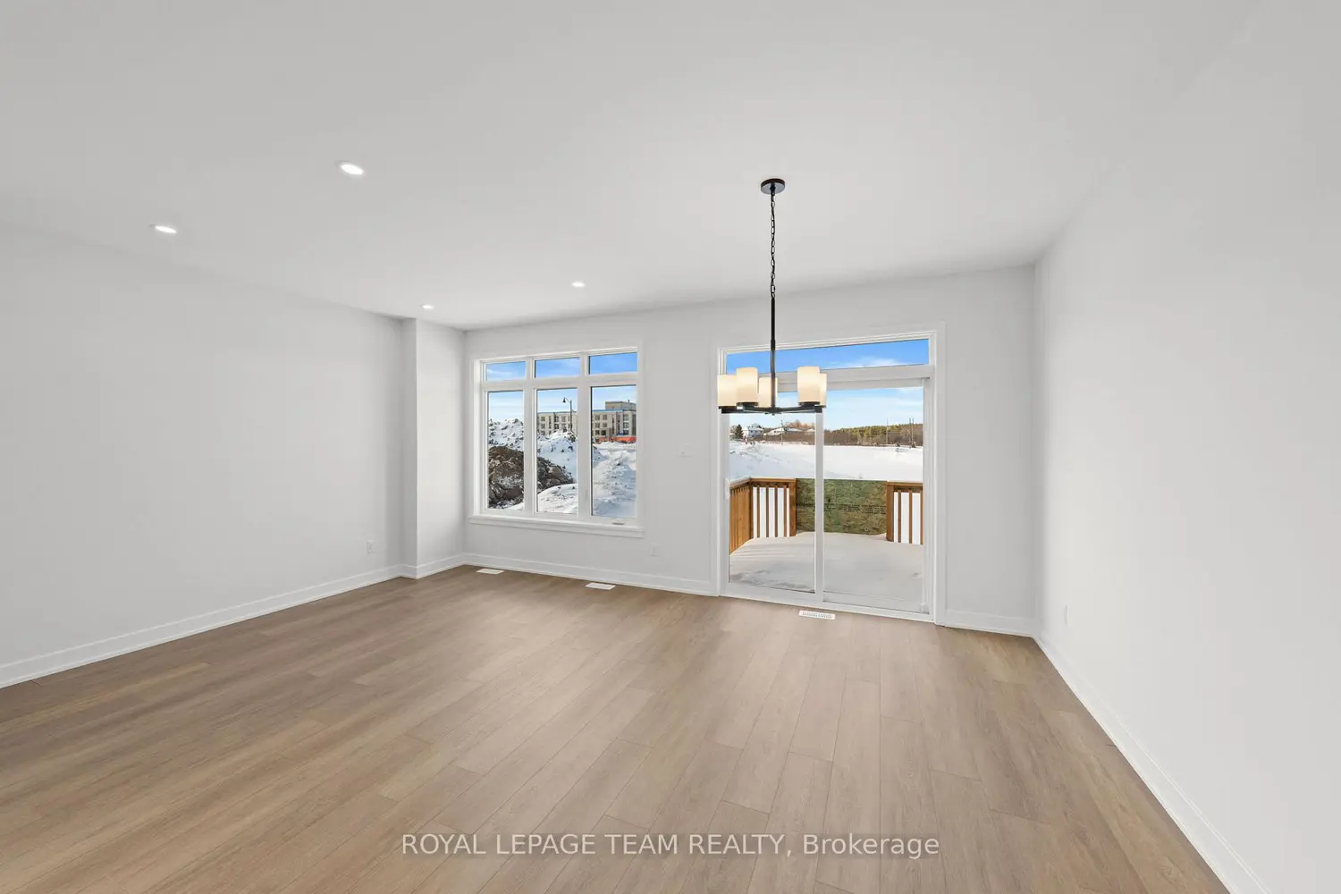 Additional image 15 of 1064 Moore Street