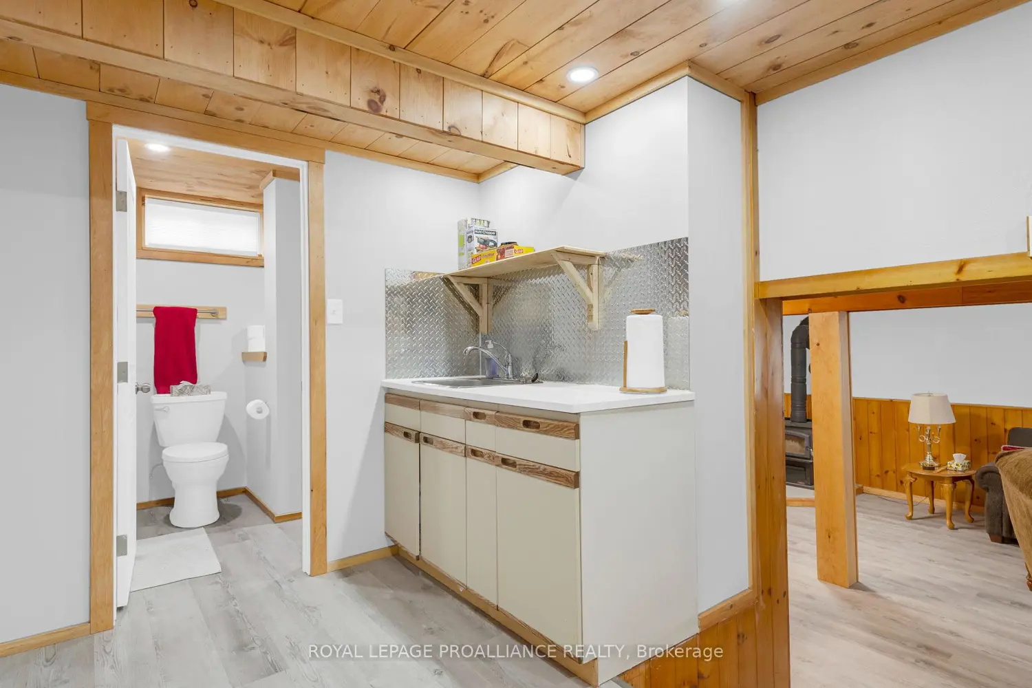 Additional image 10 of 138 Hollister Road