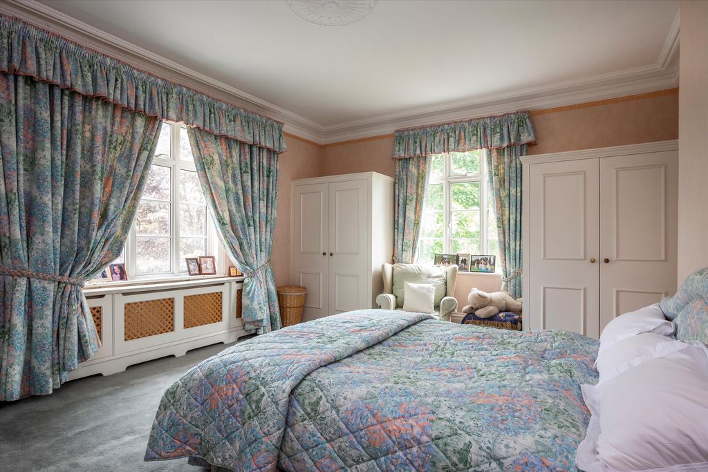 Additional image 17 of 7 bed detached house for saleGuildford Road, Broadbridge Heath, Horsham, West Sussex RH12