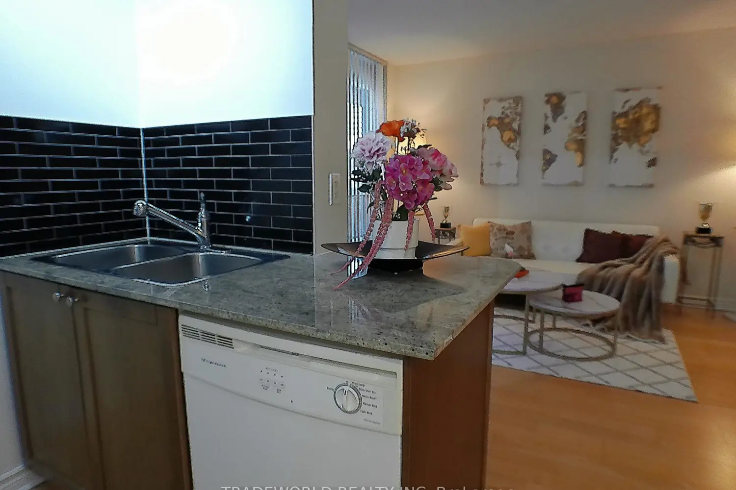 Additional image 8 of 763 Bay Street 402