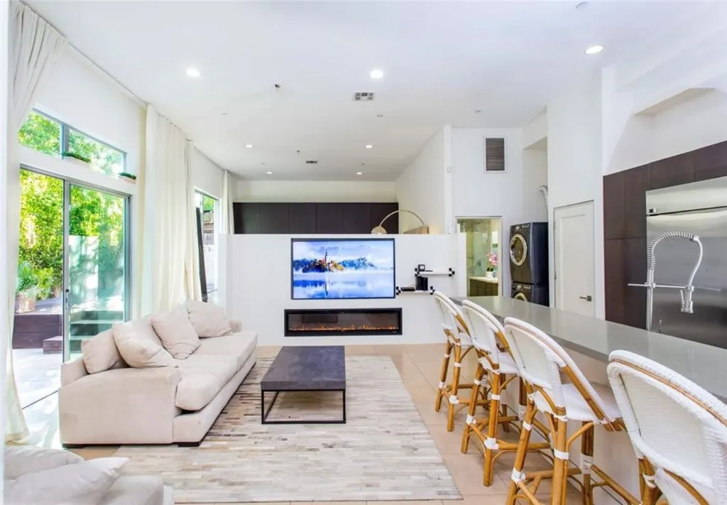 Additional image 5 of 8824 Rangely Avenue, West Hollywood, CA 90048