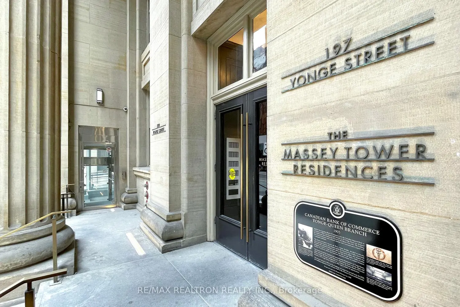 197 Yonge Street 1505