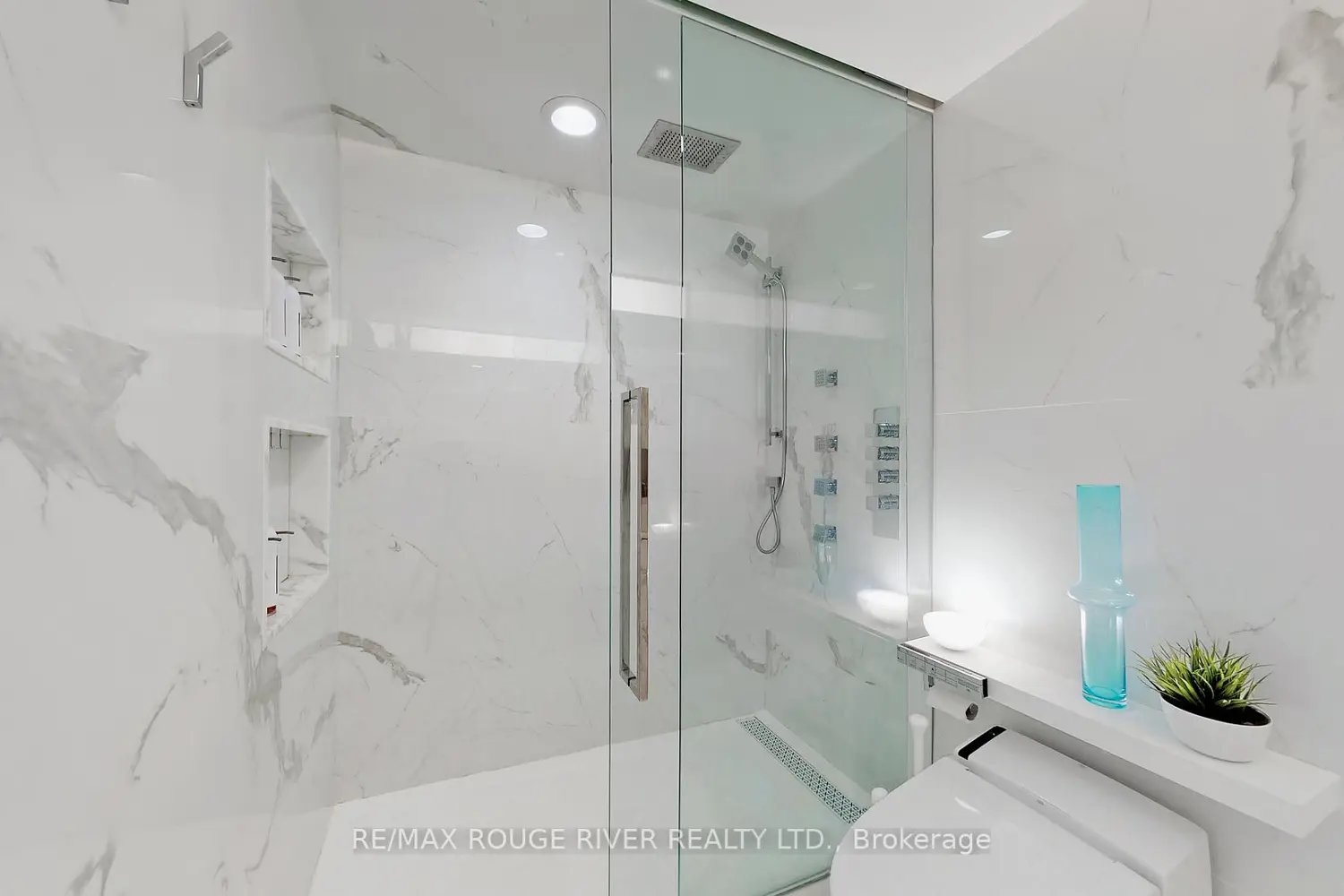 Additional image 15 of 701 Sheppard Avenue 702