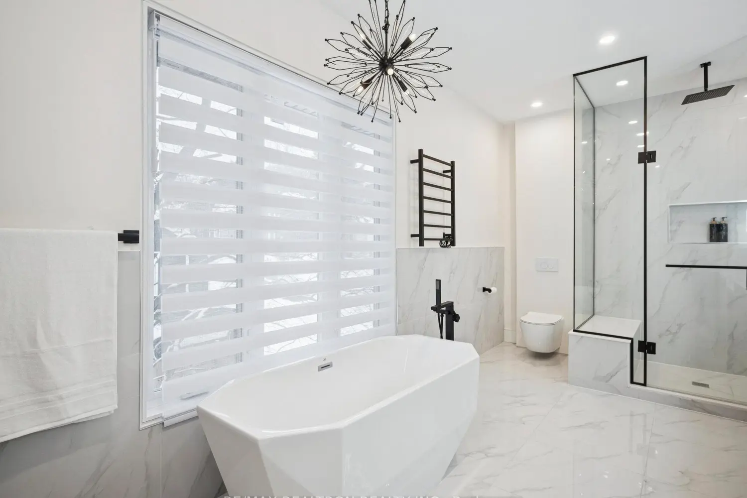 Additional image 8 of 582 Gorham Street