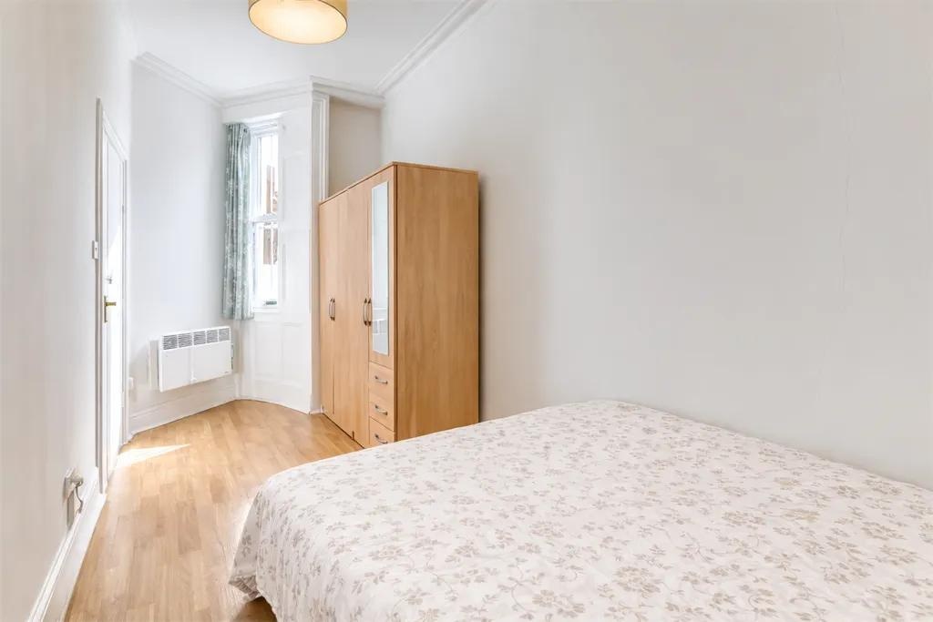 Additional image 4 of 1 Bed Flat, Very Near West Cromwell Road Area, SW5, N1 7GU