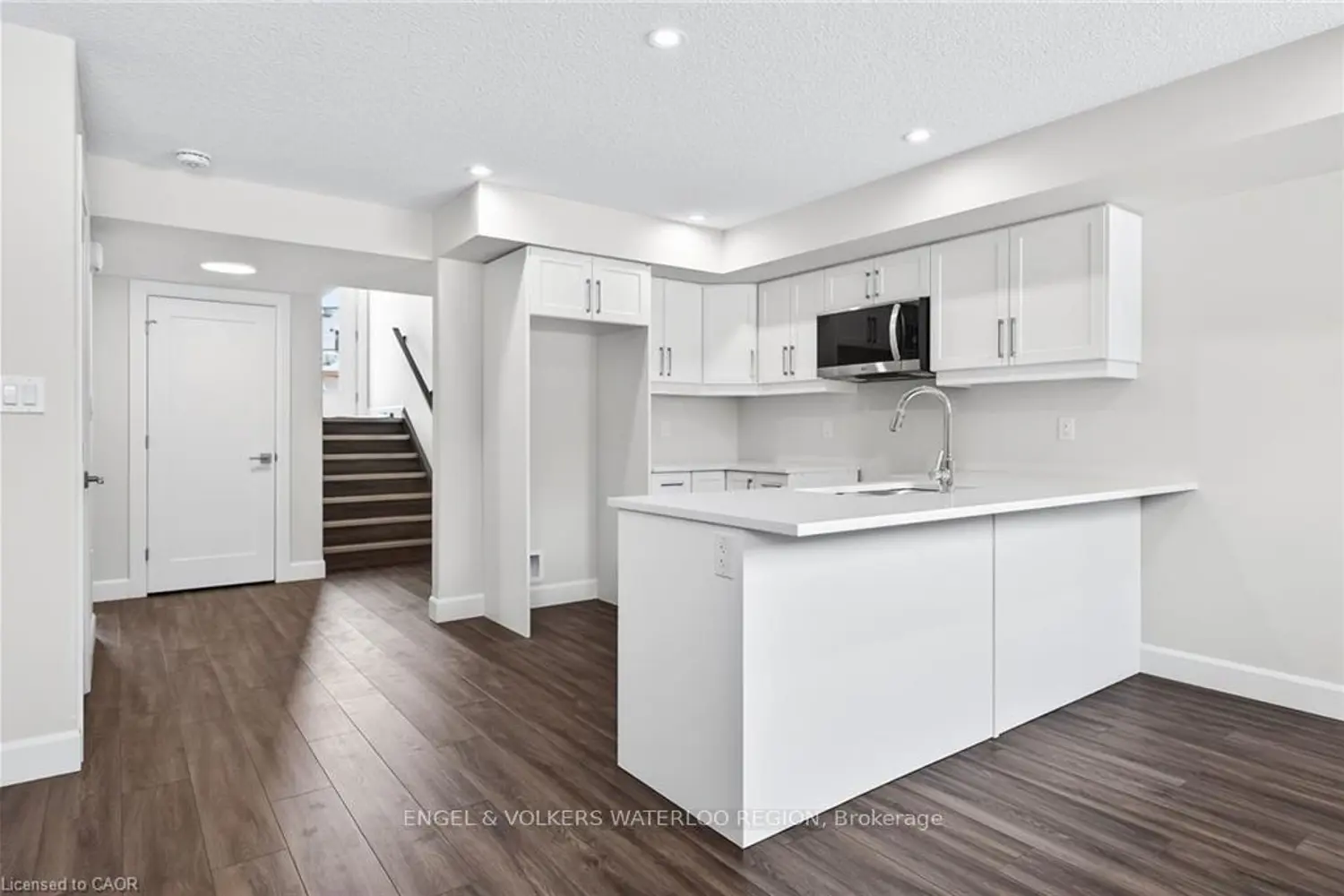 Additional image 8 of 3202 Vivian Line 46