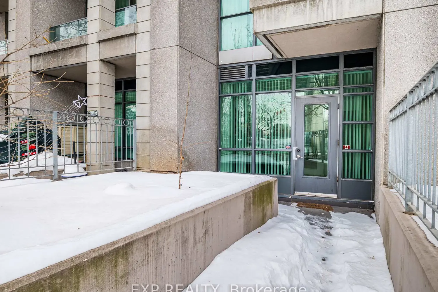 Additional image 14 of 209 Fort York Boulevard 167