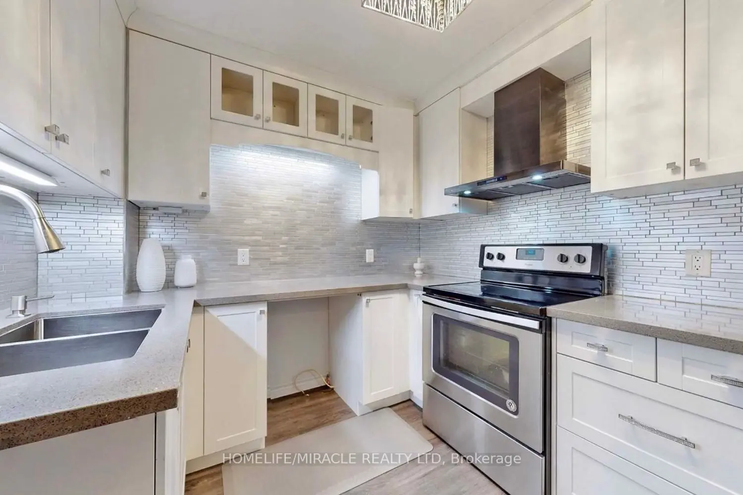 Additional image 4 of 22 Renfield Crescent