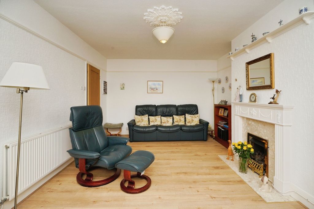 Additional image 19 of 3 bed flat for saleRhos Promenade, Rhos On Sea, Colwyn Bay, Conwy LL28