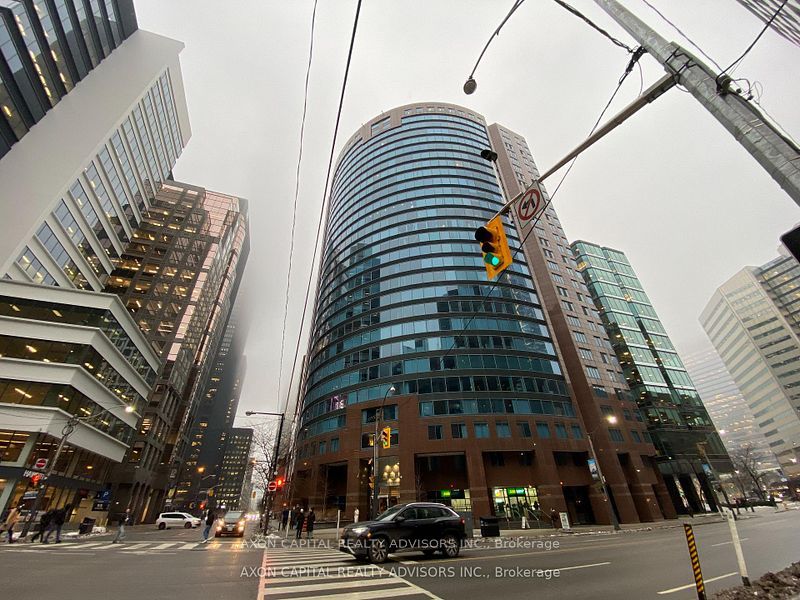 2307-33 University Avenue, Toronto, ON, M5J 2S7