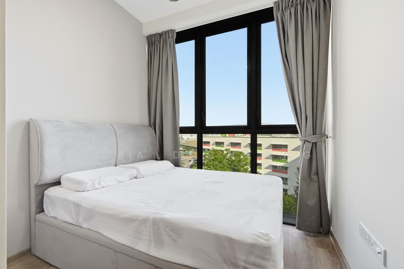 Additional image 10 of 74 Compassvale Bow