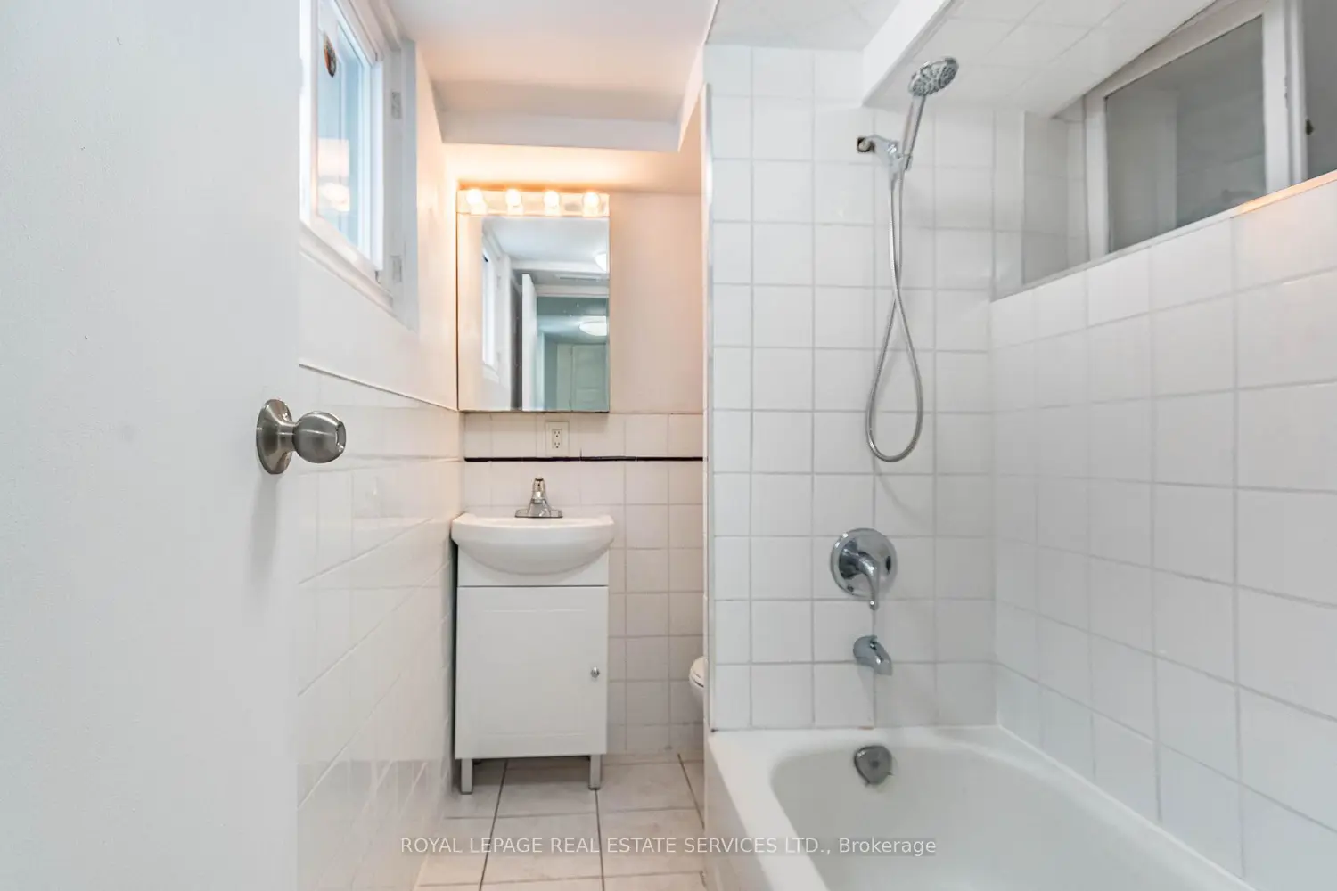 Additional image 17 of 740 Lansdowne Avenue