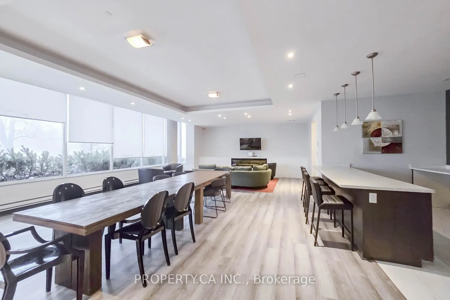 Additional image 12 of 3560 St Clair Avenue 424