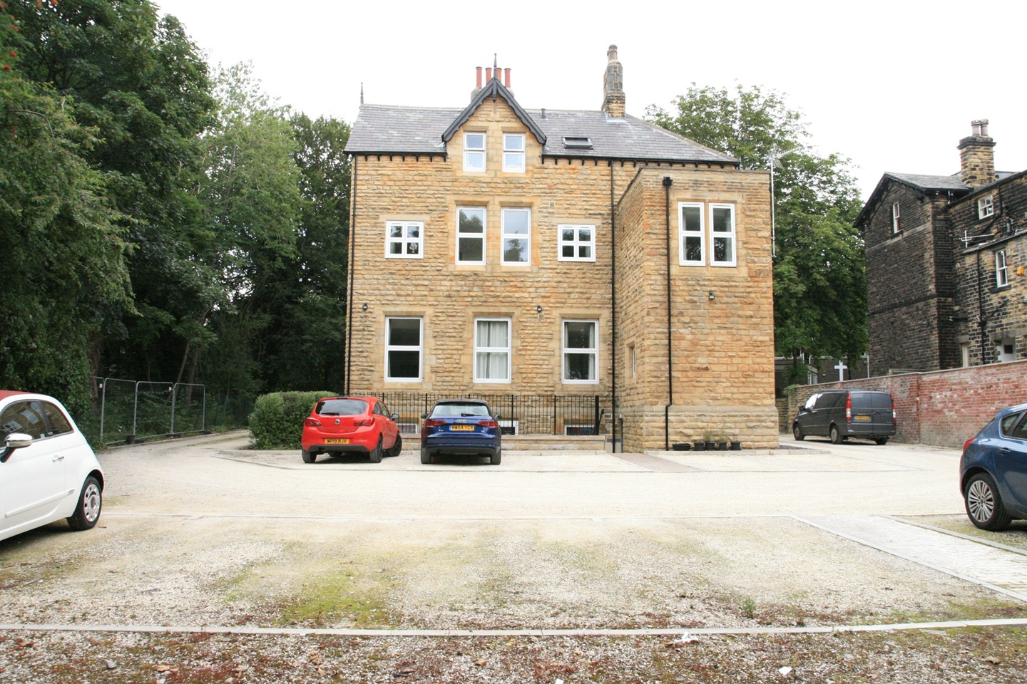 Additional image 13 of 3 Bed Flat, Headingley Lane, LS6, N1 7GU