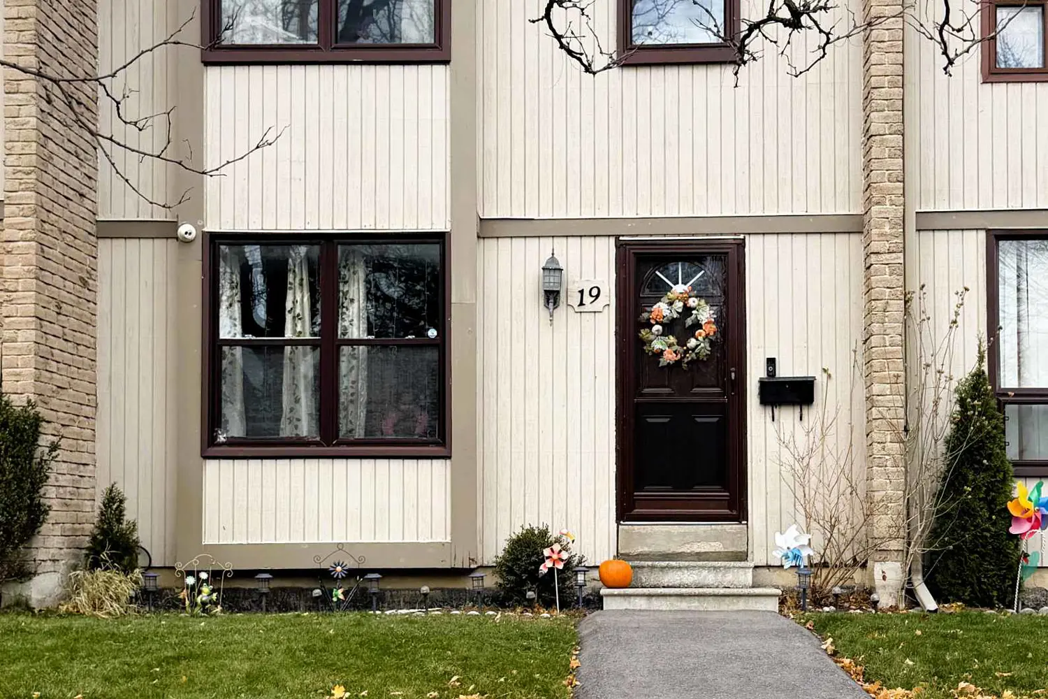 19 Guildford Crescent